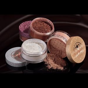 ANASTASIA BEVERLY HILLS TRIO HIGHLIGHTER SET